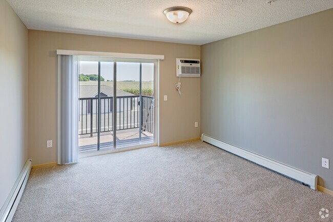 2BR, 1BA Den - 1002 SF