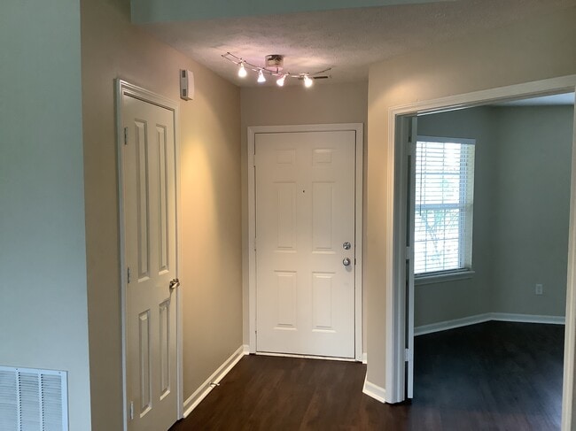 Photo - 6002 Candlewick Dr