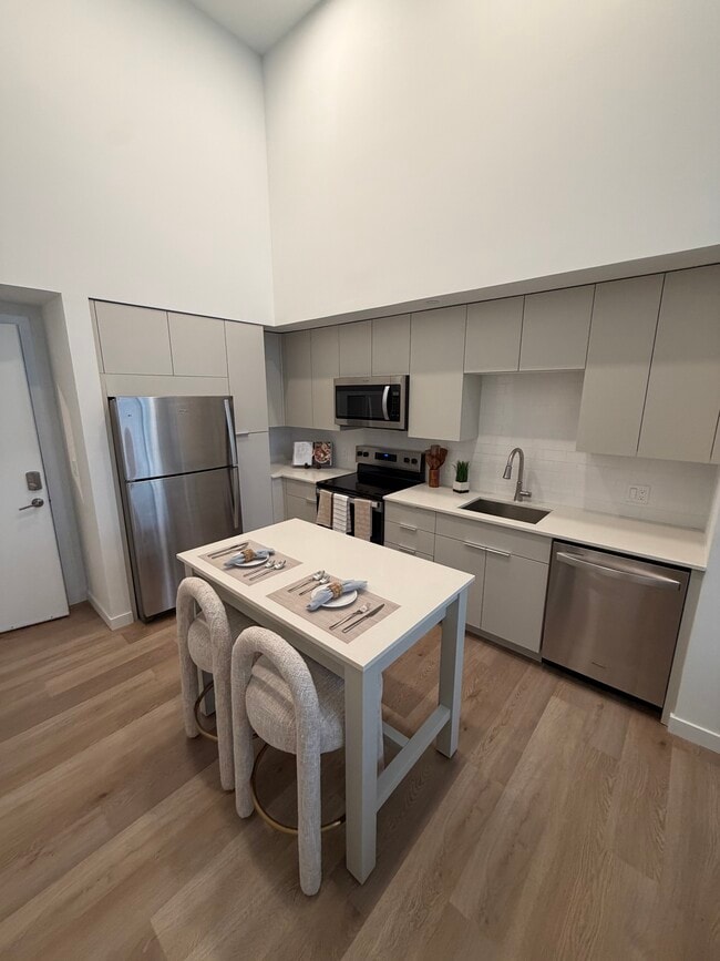 Building Photo - 406 N 20th Ave Unit A1