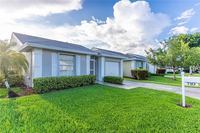 Building Photo - 710 SE 22nd Ln Rental