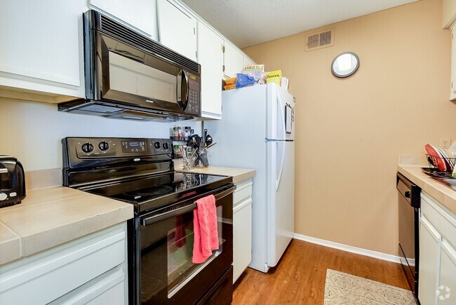 Building Photo - EL208 Unit 208 Rental