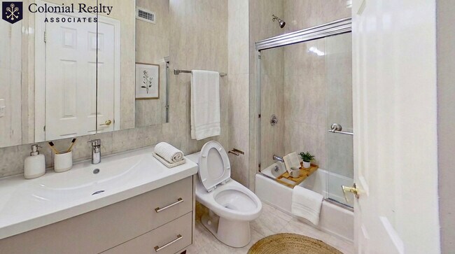 69 Babcock St Unit 1