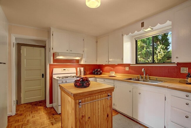 Photo - 7360 21st Ave NW