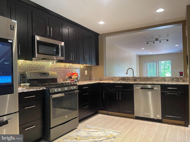 Photo - 24 Ginger Ct