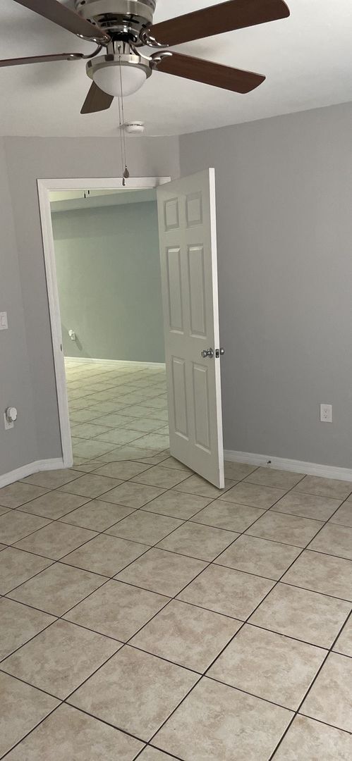 Photo - 1212 SE 24th Ave Unit 1212