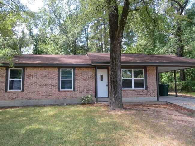 109 Laurie Ln