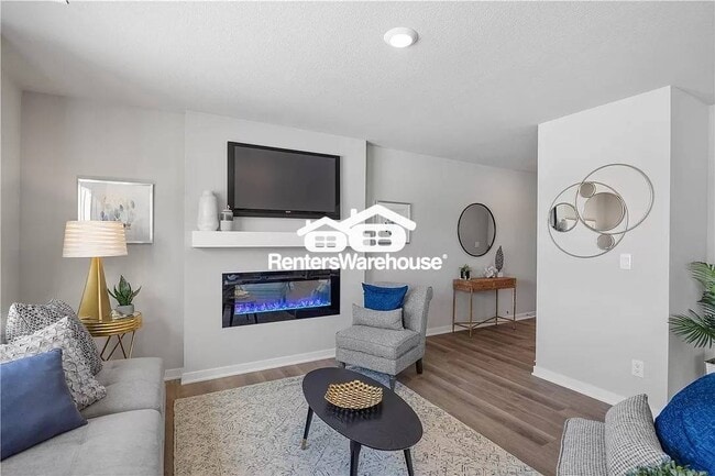 Photo - 2205 Bugge Dr