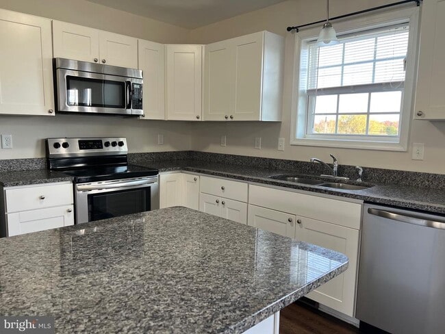 Photo - 189 Neptune Wy