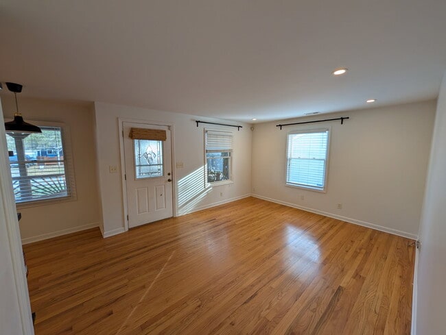 Photo - 7626 McGee St