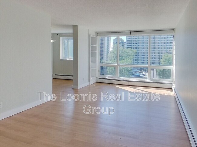 Photo - 10135-10120 120 St NW Unit 503