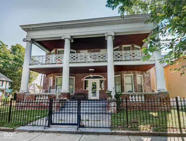 Photo - 1717 N Talbott St