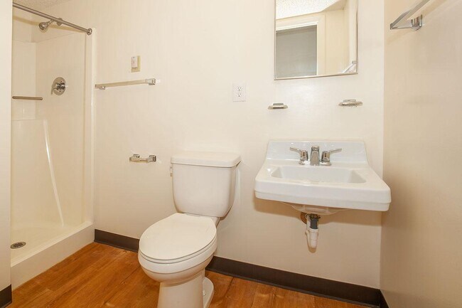 Photo - Old Hickory Towers