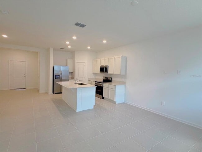 Photo - 618 Poppy Ln