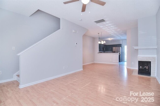 Photo - 8829 Gerren Ct