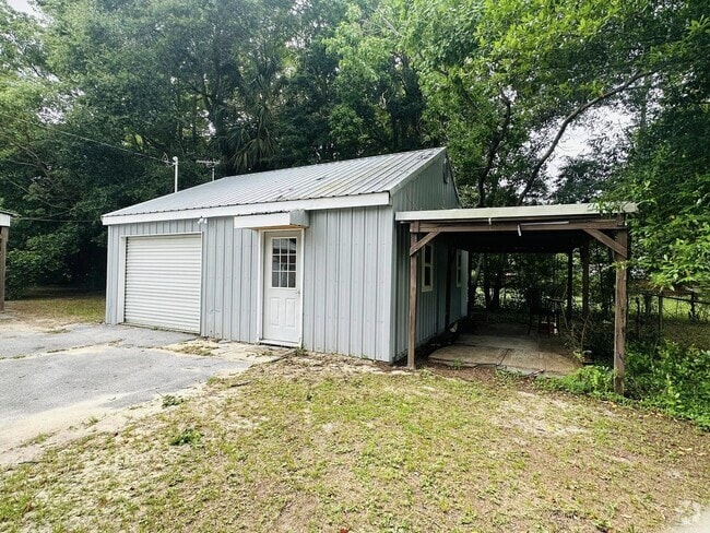 Building Photo - 700 Lincoln Ave Rental