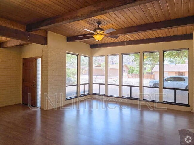 Building Photo - 355 Canyon Diablo Rd Rental