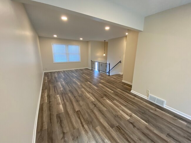 Photo - 10713 Browne St