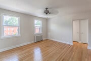 1 BR, 1 BA - 600 SF