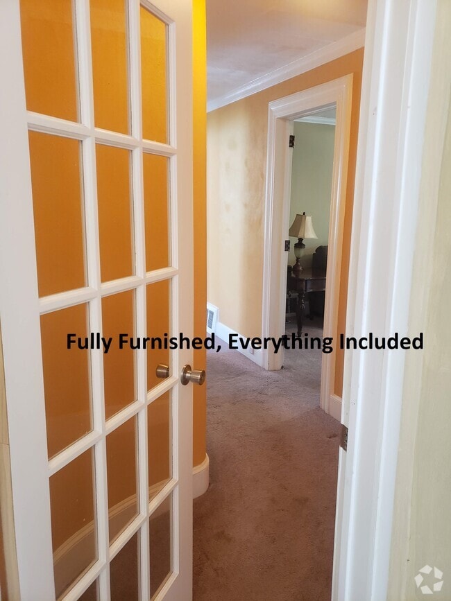 Building Photo - 8 Ayres St Unit 2 Rental