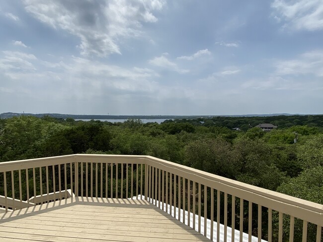 Rooftop Deck with Panoramic View of Hill Country and Lake Travis - 14946 Arrowhead Dr Townhome