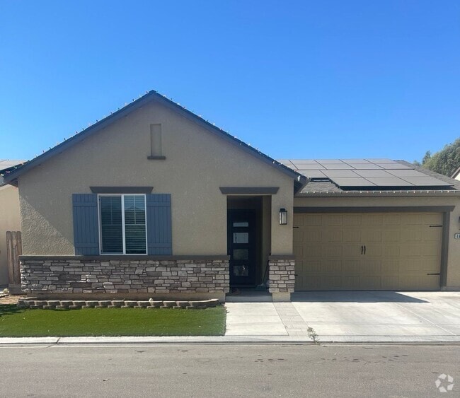 Building Photo - Beautiful 4 Bedroom / 2 bathroom for rent ... Rental