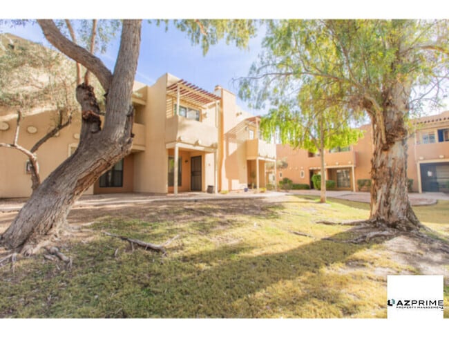 Building Photo - Experience the charm of this stunning 2/2 ... Rental