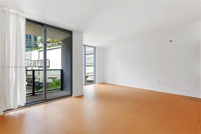 Photo - 31 SE 6th St Unit 705