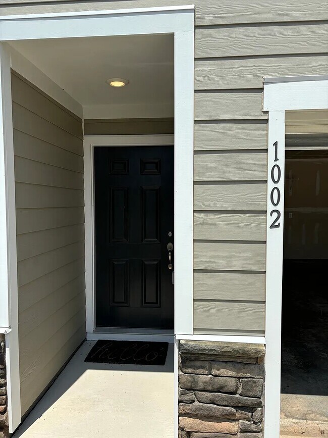 Photo - 1002 Kaya Ct