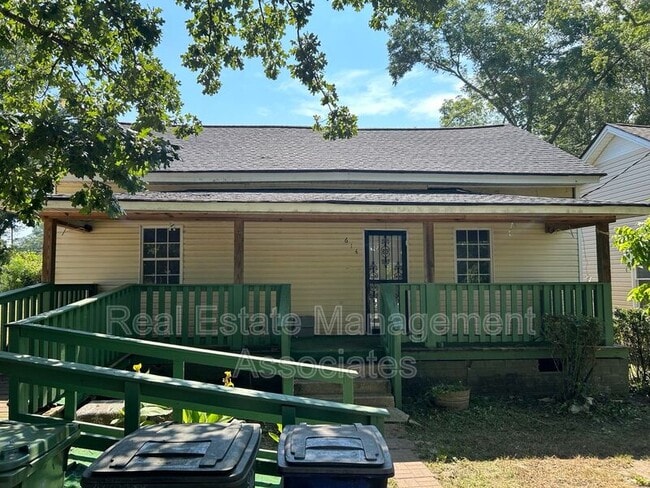 Photo - 614 N 17th St House