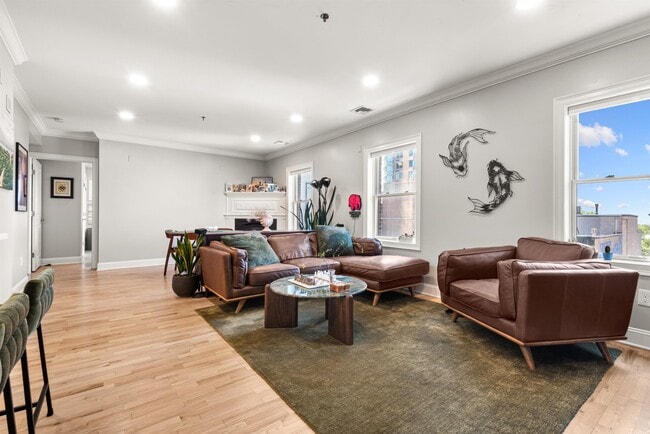 Photo - 63 Sussex St