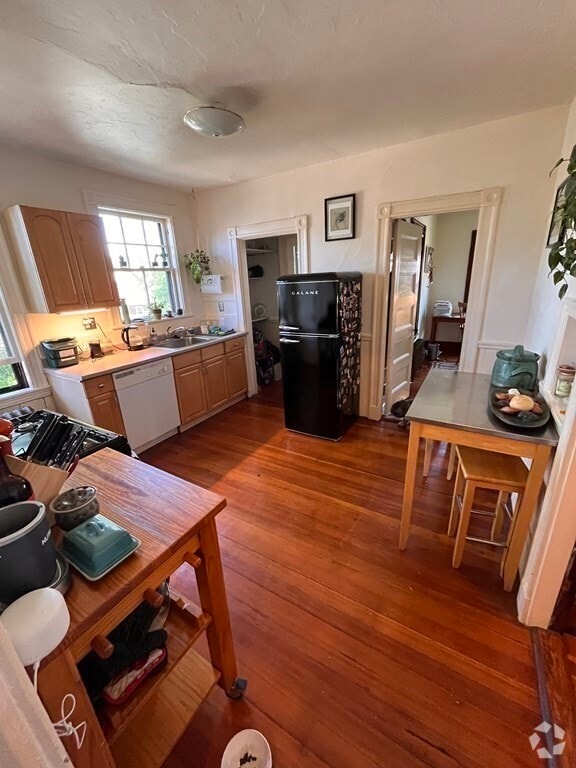 Building Photo - 3 Hammond St Unit 3 Rental