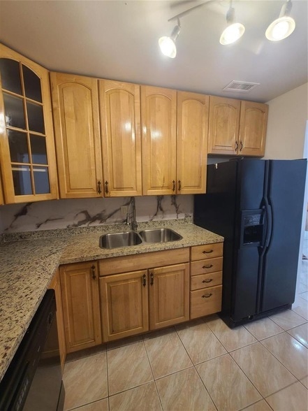 Photo - 6391 Bay Club Dr Unit 4