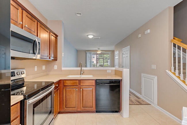 Photo - 6522 Arching Branch Cir