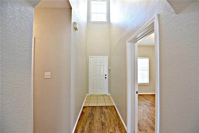 Photo - 9207 Brandts Wood St