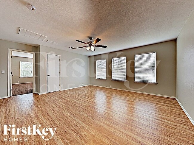 Photo - 8812 Sagebrush Trail