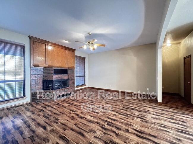 Photo - 113 S Mustang Rd