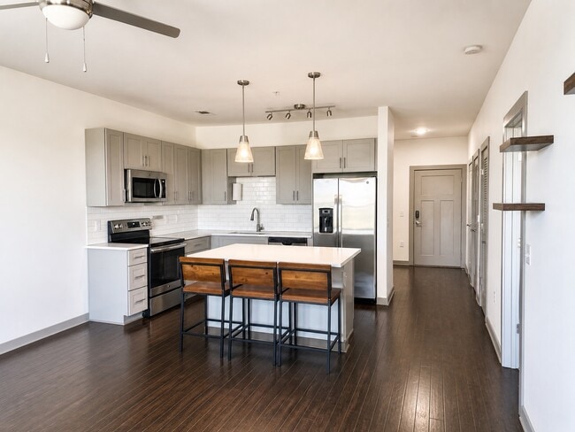 Building Photo - 1638 54th Ave N Unit 327