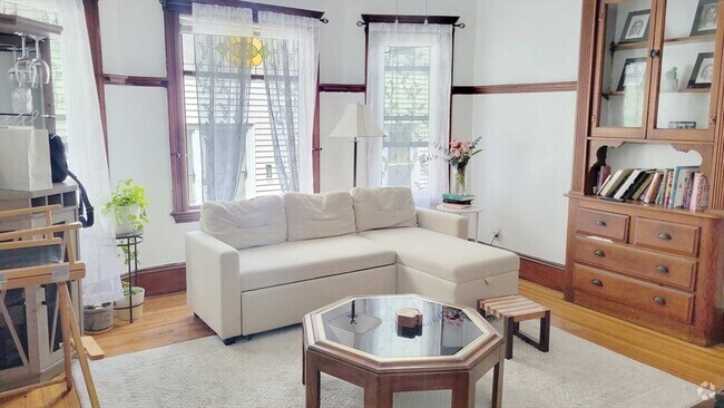 Building Photo - 20 Langley Rd Unit 1 Rental