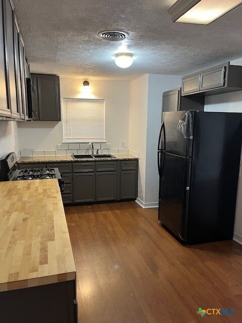 Photo - 208 E Voelter Ave