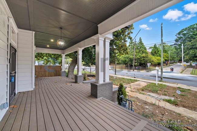 Photo - 981 Metropolitan Pkwy SW