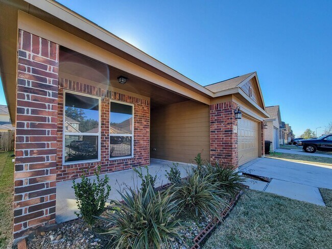 Photo - BEAUTIFUL NEW 3 BEDROOM 2 BATH HOME.  GREAT LOCATION CLOSE TO 45 AND BELTWAY 8