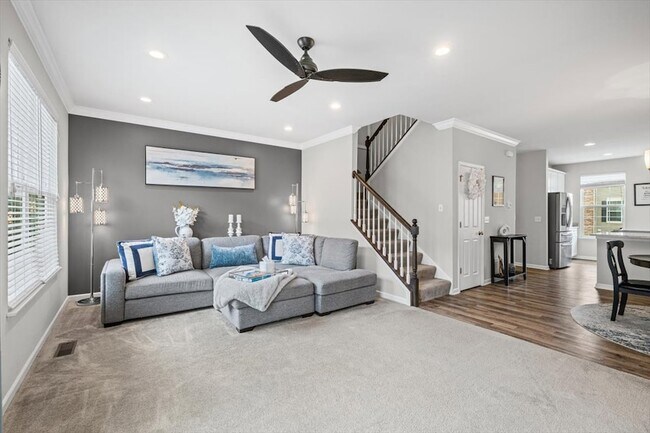 300 Lionel Dr