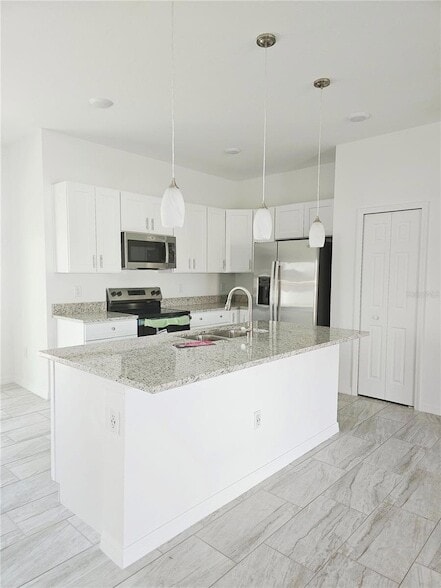 Photo - 39 Catalina Ct