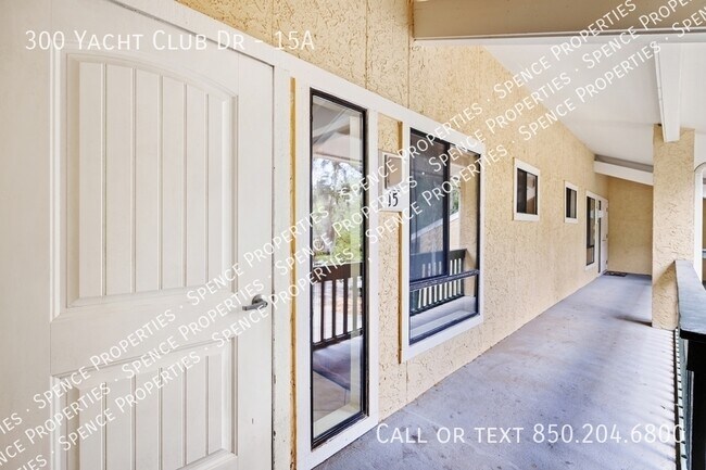 Photo - 300 Yacht Club Dr