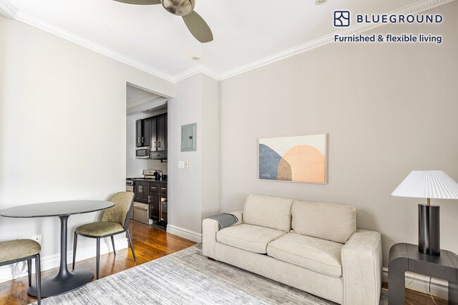 Building Photo - 250 Mott St Rental