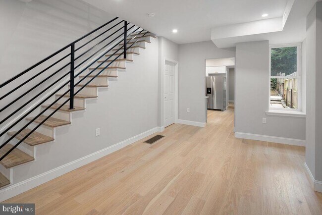 Photo - 4129 Terrace St