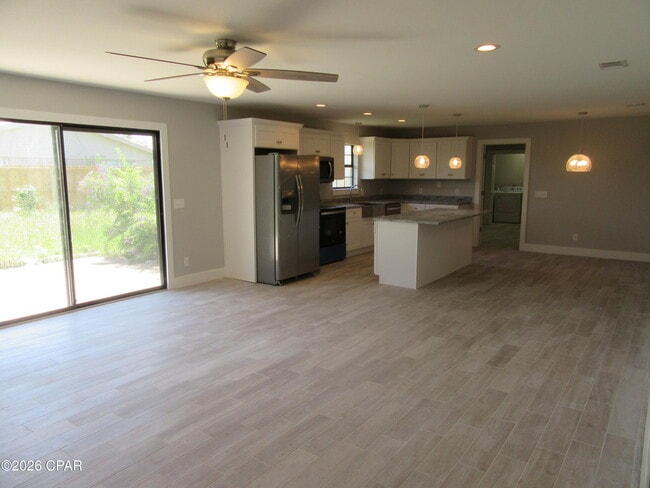 Photo - 2708 Amelia Ave