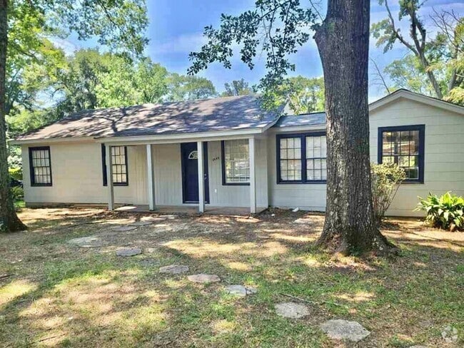 Building Photo - 4845 Windermere Terrace Rental
