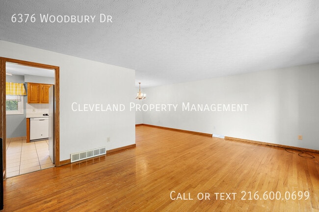 Photo - 6376 Woodbury Dr