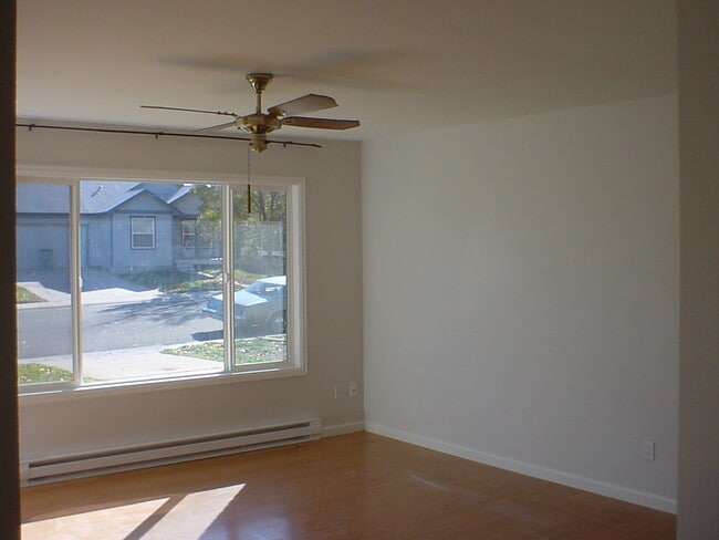 Photo - 2516 W Plum St